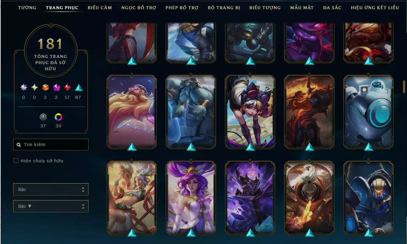 Ảnh 🎭 TFT 2 Linh Thú Tí Nị Xanh 7 Huy chương 🏅 Sân Pass cực đẹp 🏟️ Chưởng lực Xoẹt Xoẹt Tiệm Trà – Hàng Hiệu ⚡ 🎮 LOL 181 Skin 🎨 (nhiều skin đẹp, dễ nhìn) Skin nổi bật: ✦ Darius Lang Vương 👑 ✦ Leesin Nộ Long Cước 🐉 ✦ Jayce Arcane Kẻ Sống Sót 🔮 ✦ Yone Cao Bồi 🤠